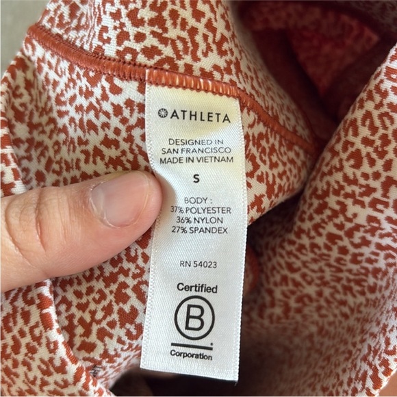 Athleta Salutation Stash Pocket Textured 7/8 High-Rise Orange Leggings Size Smal - Picture 5 of 7